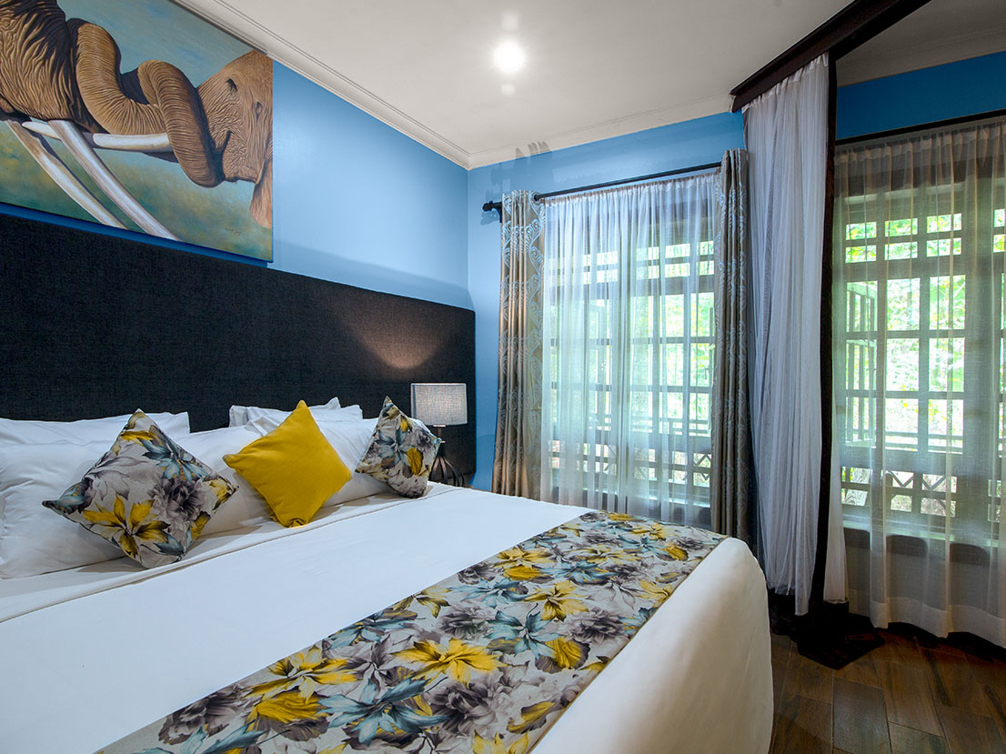 Airport-Planet Lodge-Deluxe-Suite-4