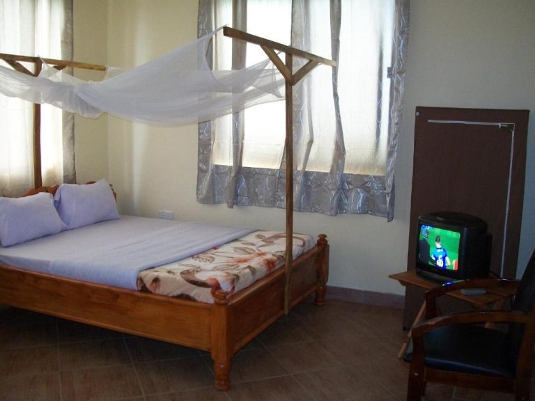 Fanaka Safari Lodge