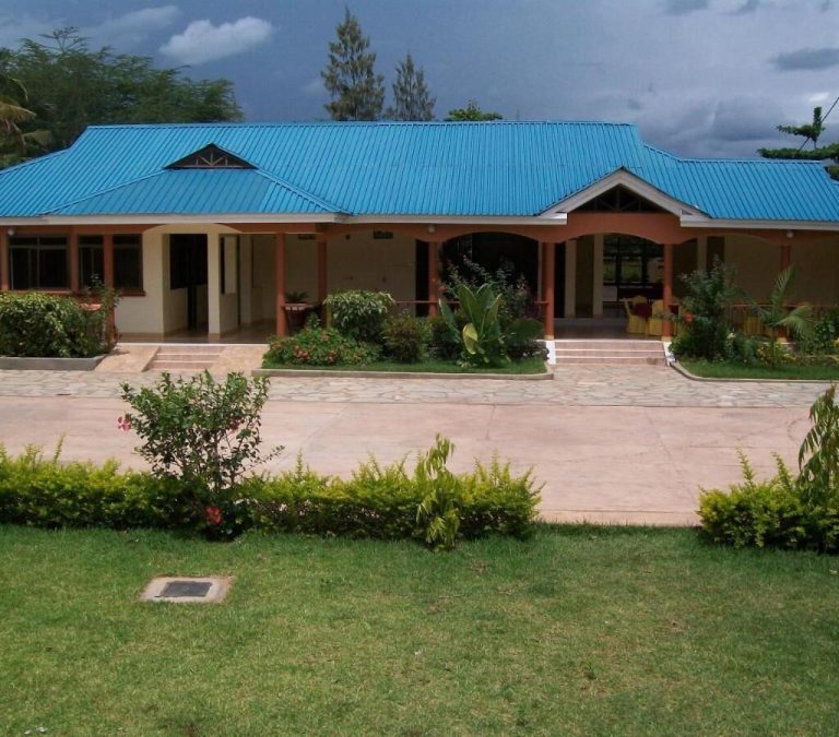 Fanaka Safari Lodge3