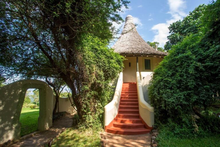 Lake Manyara Serena Safari Lodge1