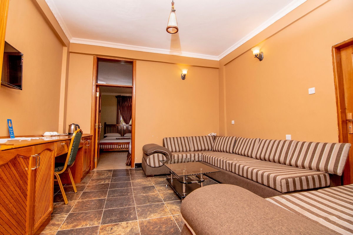 Summit Safari Lodge1