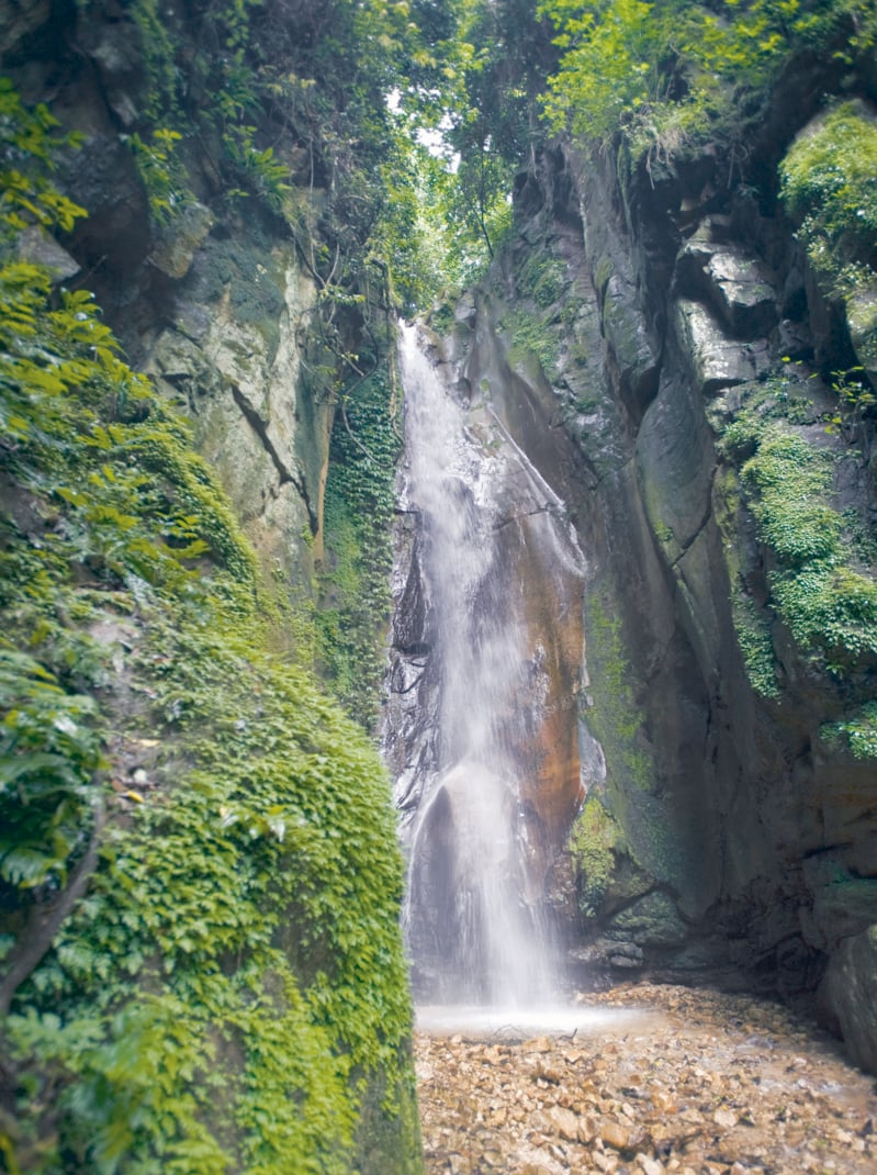 kakombe water fall gomebe national park